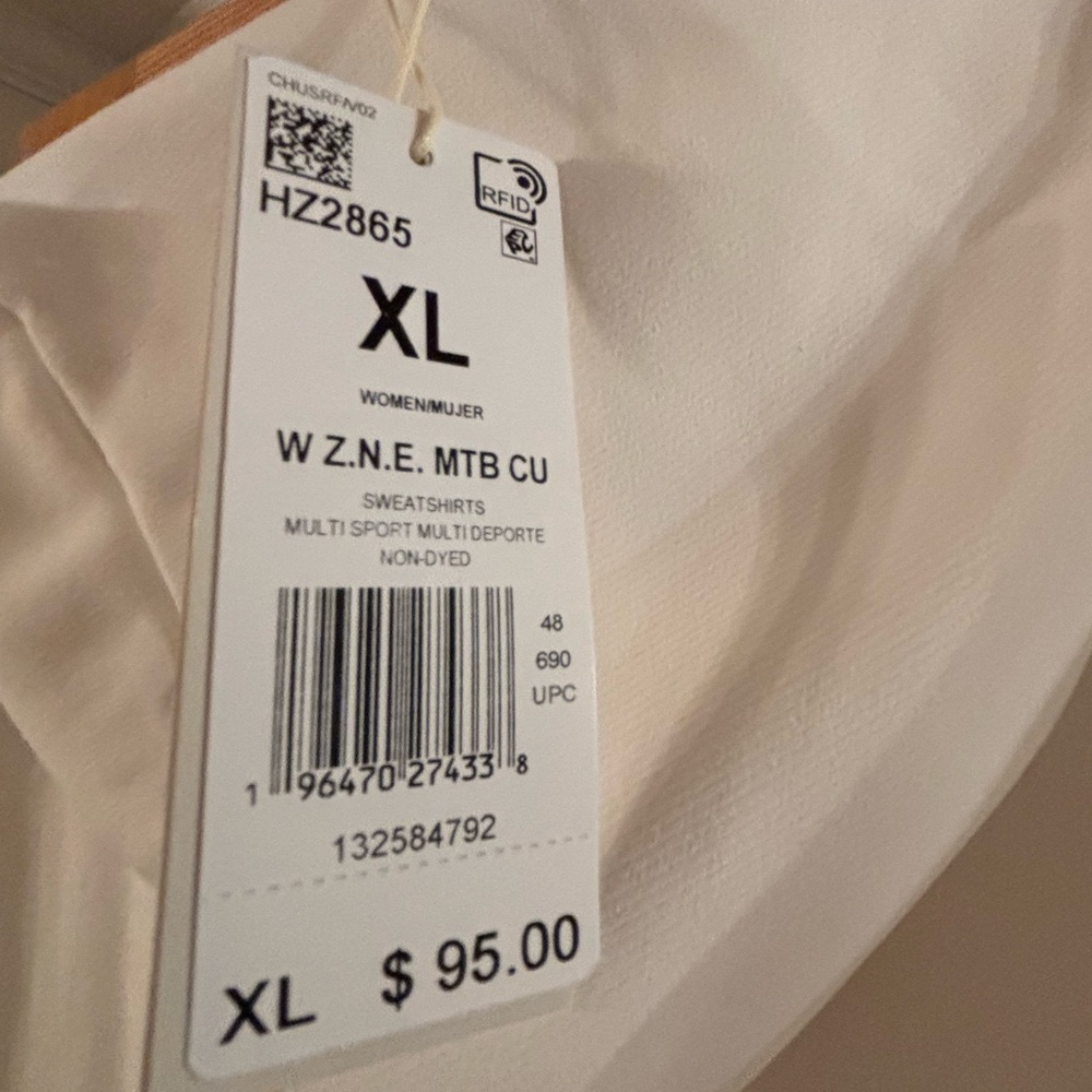 Adidas Women's White Tracksuit Set XL Hoodie and L joggers NWT! - Picture 6 of 13